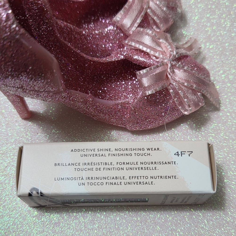 ⭐️ HP ⭐️ Fenty Glow ✨️ Fenty Beauty Gloss Bomb Universal Lip Luminizer NWT - Picture 5 of 7
